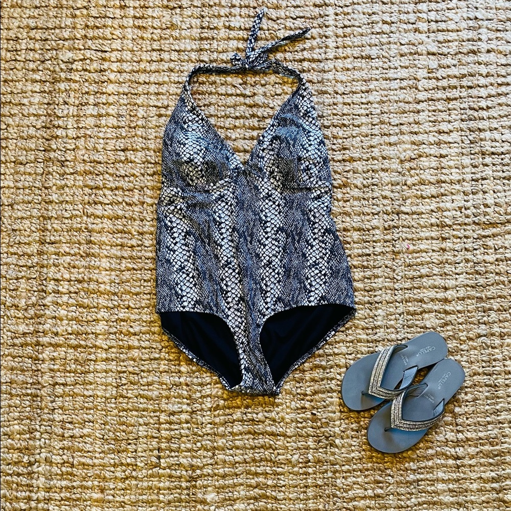 Sexy Catalina grey black swimsuit 2x 18w-20w